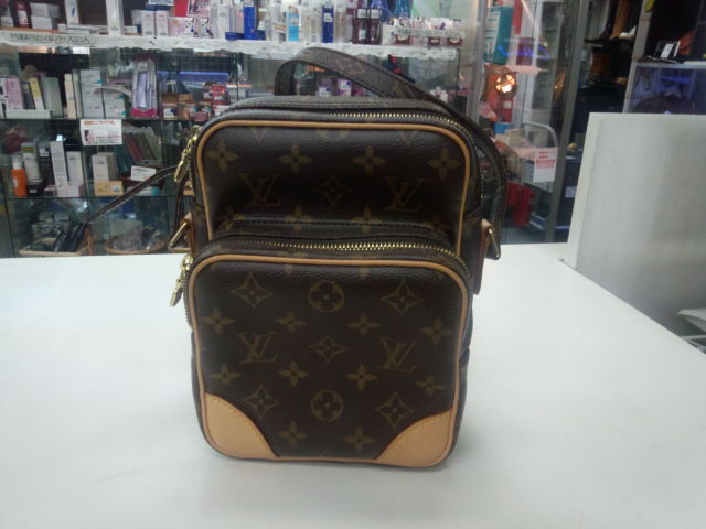☆LouisVuitton(ルイヴィトン)ﾓﾉｸﾞﾗﾑｱﾏｿﾞﾝｼｮﾙﾀﾞｰﾊﾞｯｸﾞ入荷  