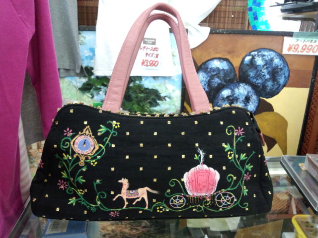 ☆Think Bee！ ｼﾝﾃﾞﾚﾗﾄﾞﾘｰﾑｼｮﾙﾀﾞｰﾊﾞｯｸﾞ入荷 | リサイクルショップ 中古  