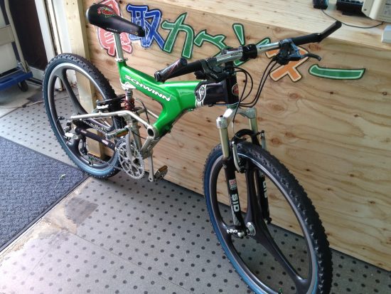 SCHWINN S30 シュウイン フルサスペンションカスタムマウンテンバイク買取致しました！自転車中古販売買取 リサイクルショップ愛品館千葉店