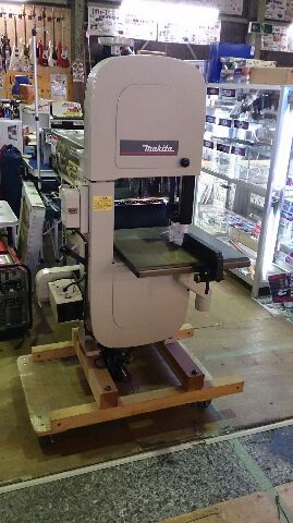 makita ﾏｷﾀ ﾊﾞﾝﾄﾞｿｰ 2116NA 入荷いたしました。 市原市のﾘｻｲｸﾙ