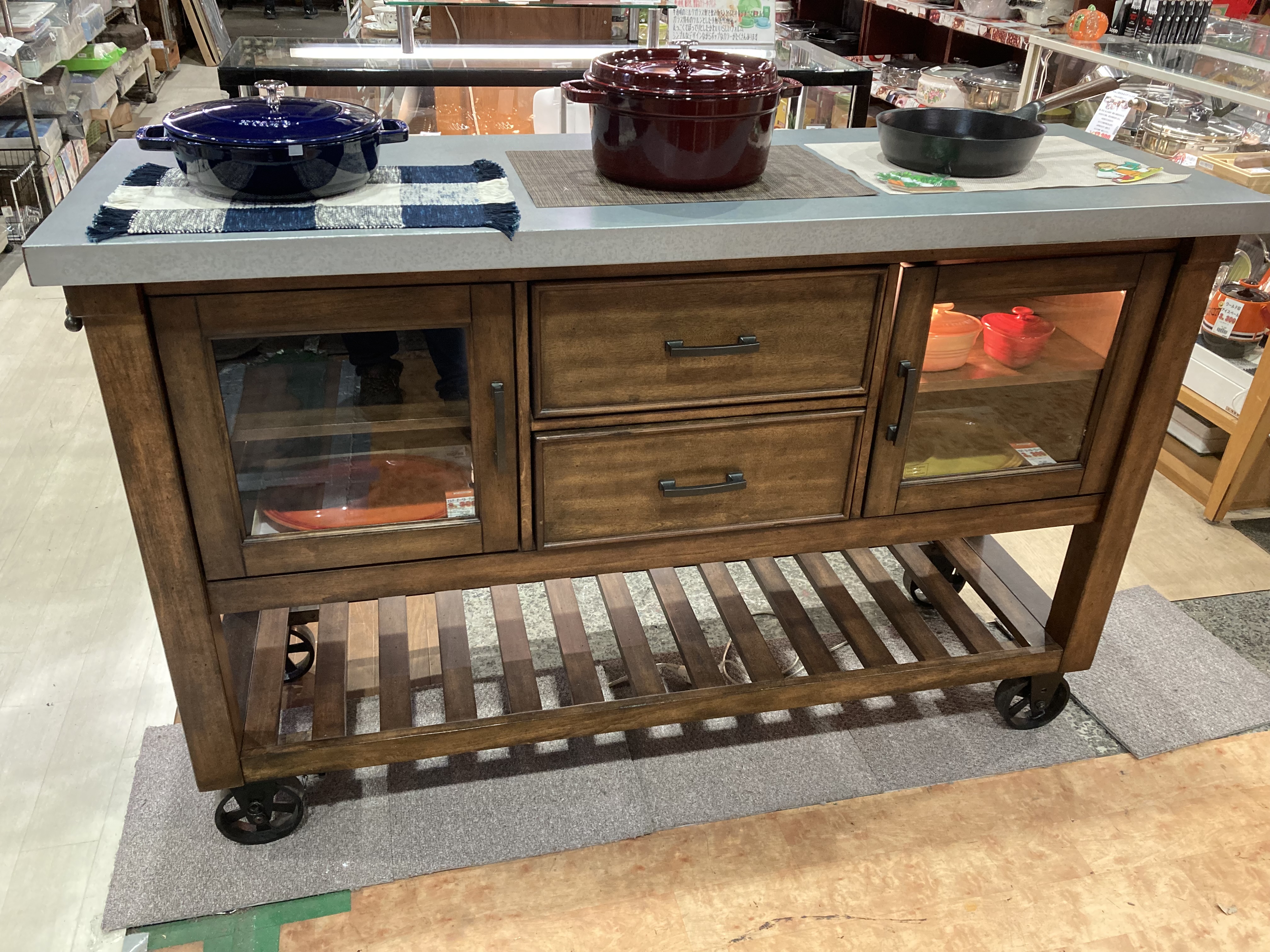 ヴィンテージ調キッチンカウンター入荷致しました！｜愛品館市原店 