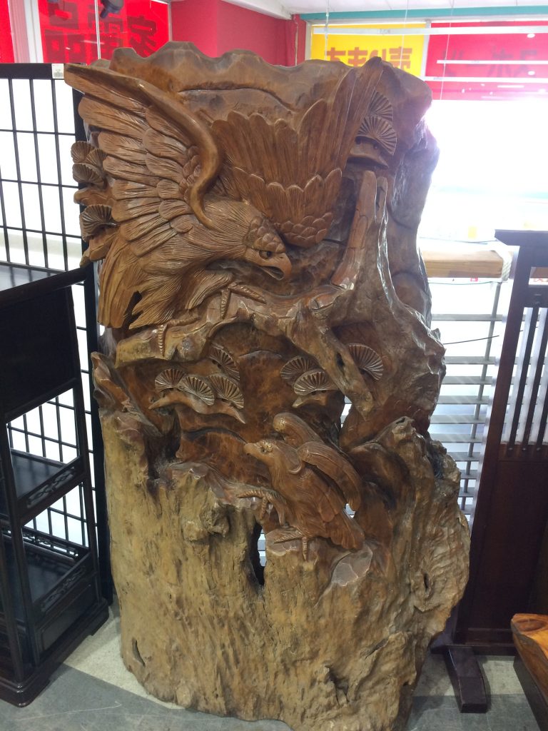 » 天然木 手彫り鷹オブジェ 入荷しました！ | リサイクルショップ 中古品の買取は愛品倶楽部・愛品館