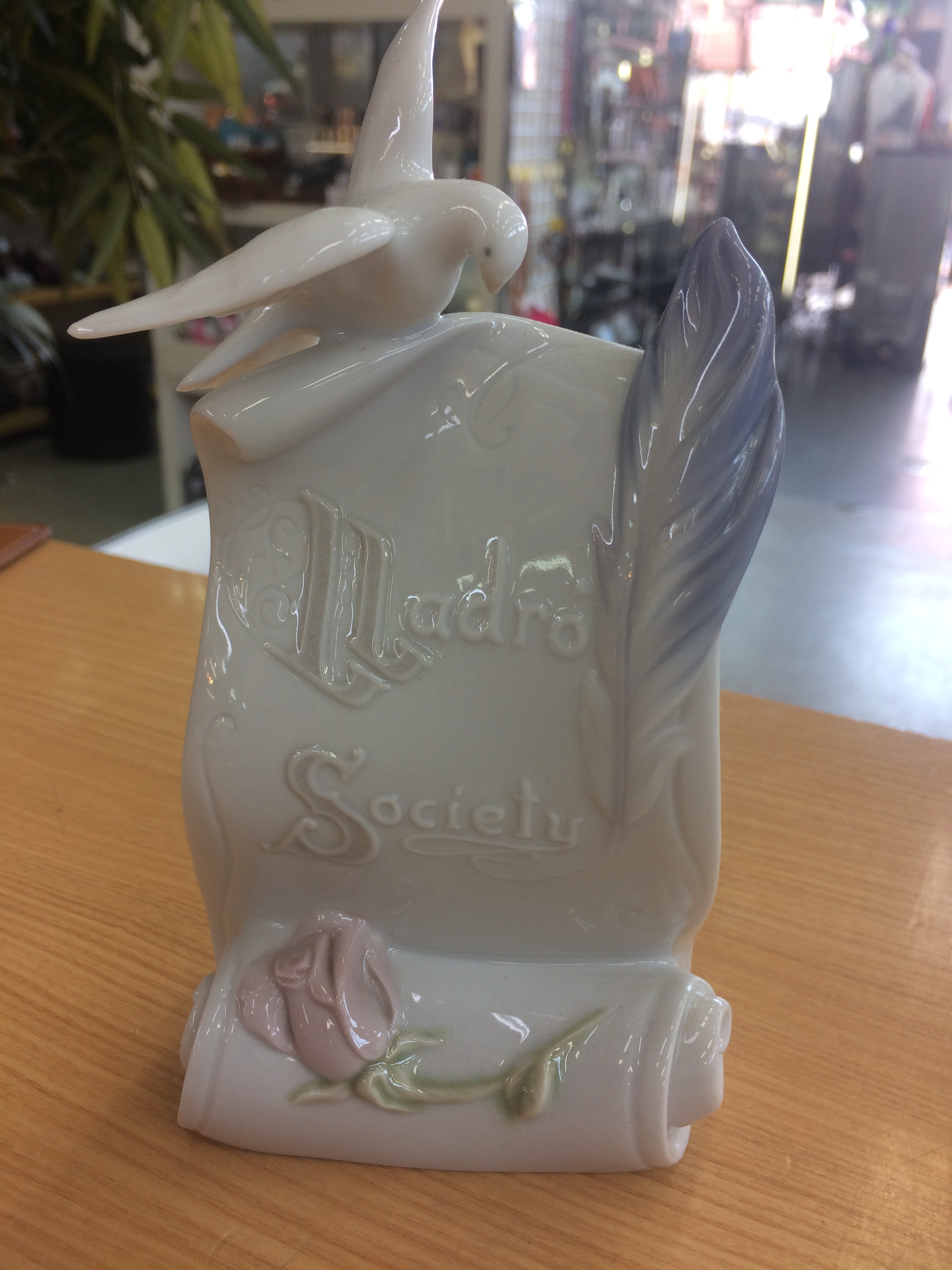 LLADRO SOCIETY LLADRO|リヤドロ 私達のアート 買取致しました|愛品館 