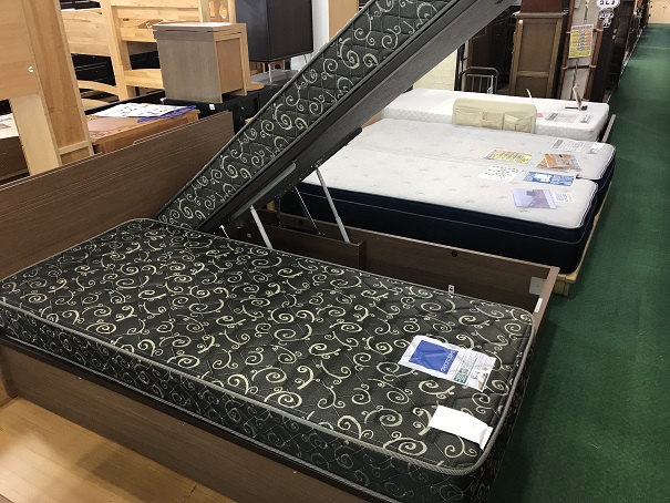 (送料3.3万込)dream bed ドリームベッド 跳ね上げ式　クイーン