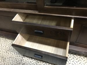 カリモク和風茶箪笥(サイドボード) (4)