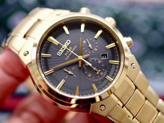 SEIKO SSC320 ソーラークロノグラフ 海外モデル