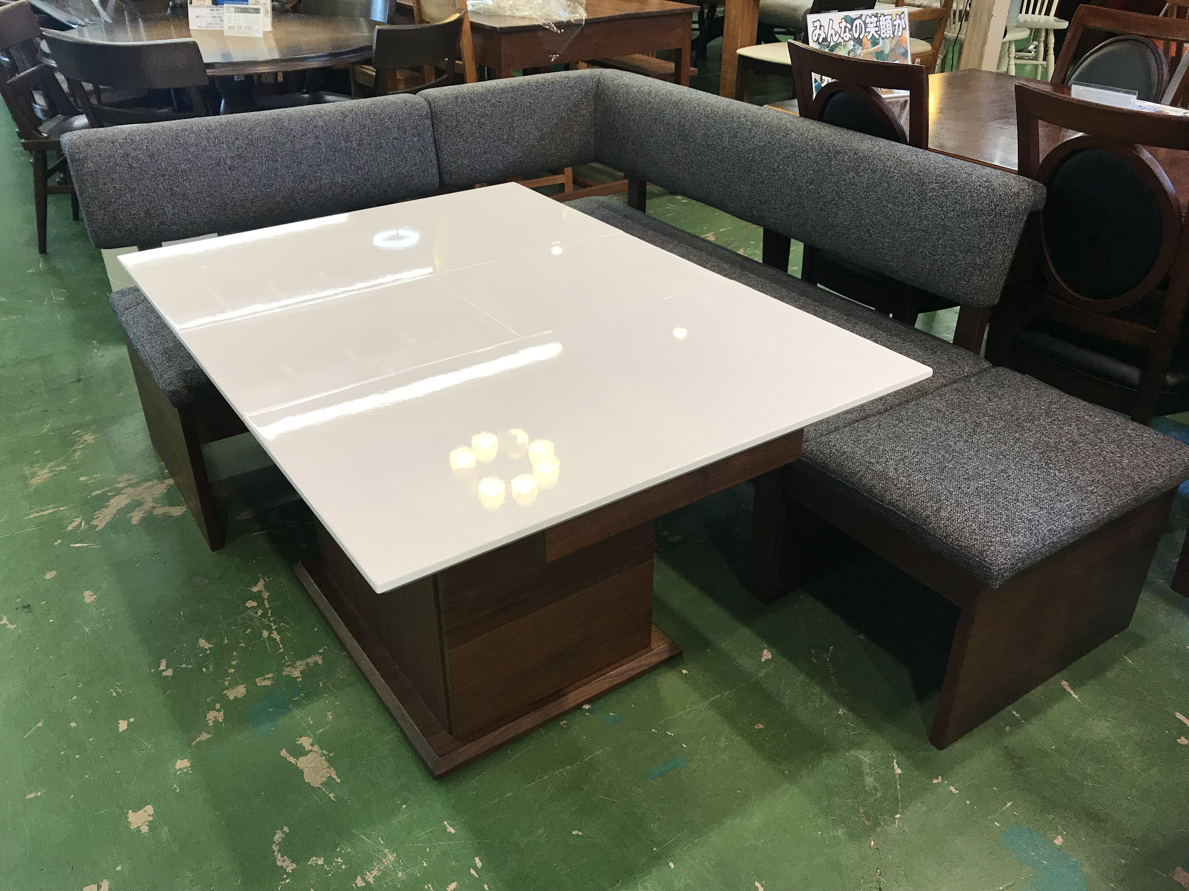 シギヤマ家具の伸長式リビングダイニングセット買取致しました。愛品館 