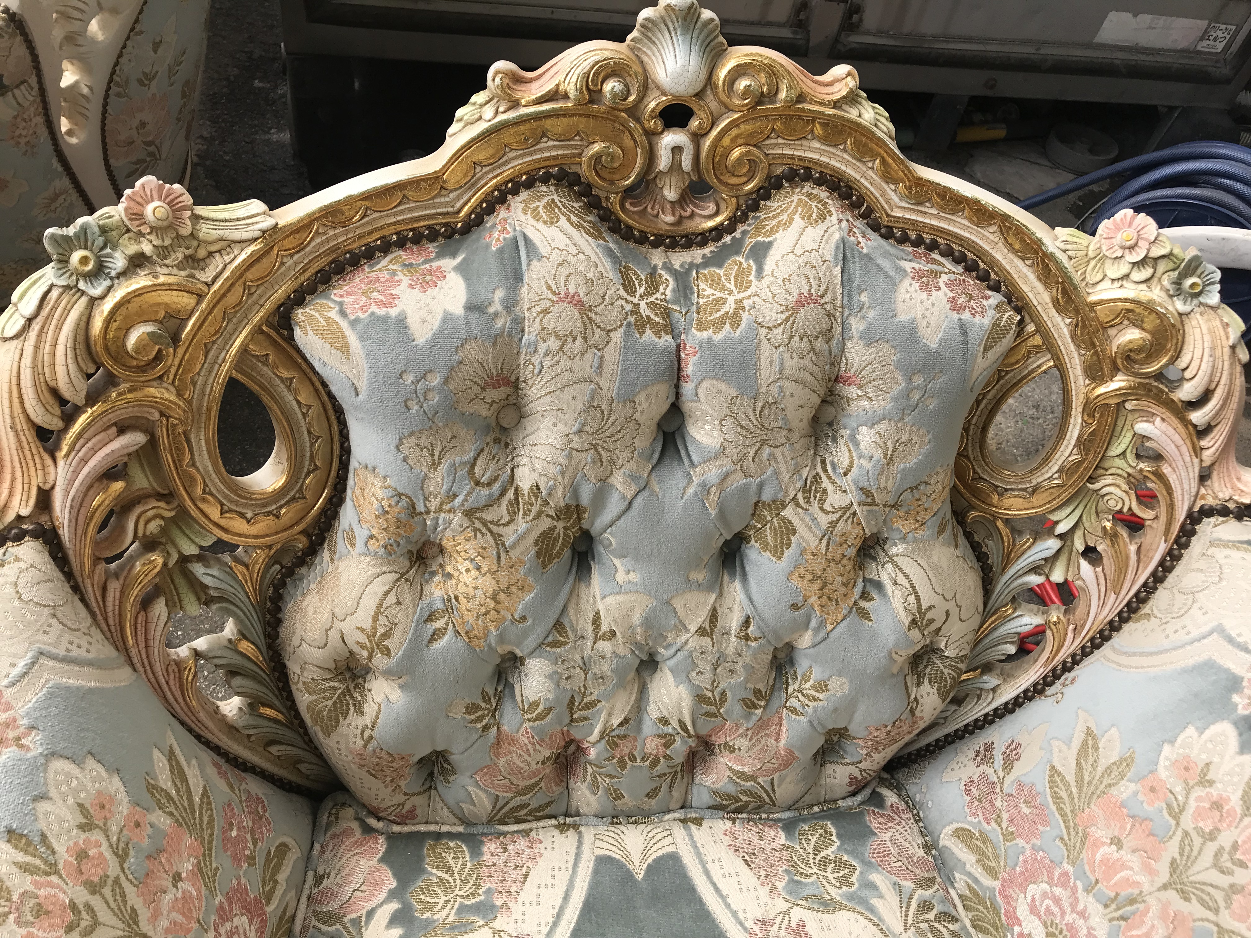 Rio furniture｜ロココ調1人掛ソファ 買取致しました｜愛品館八千代店 