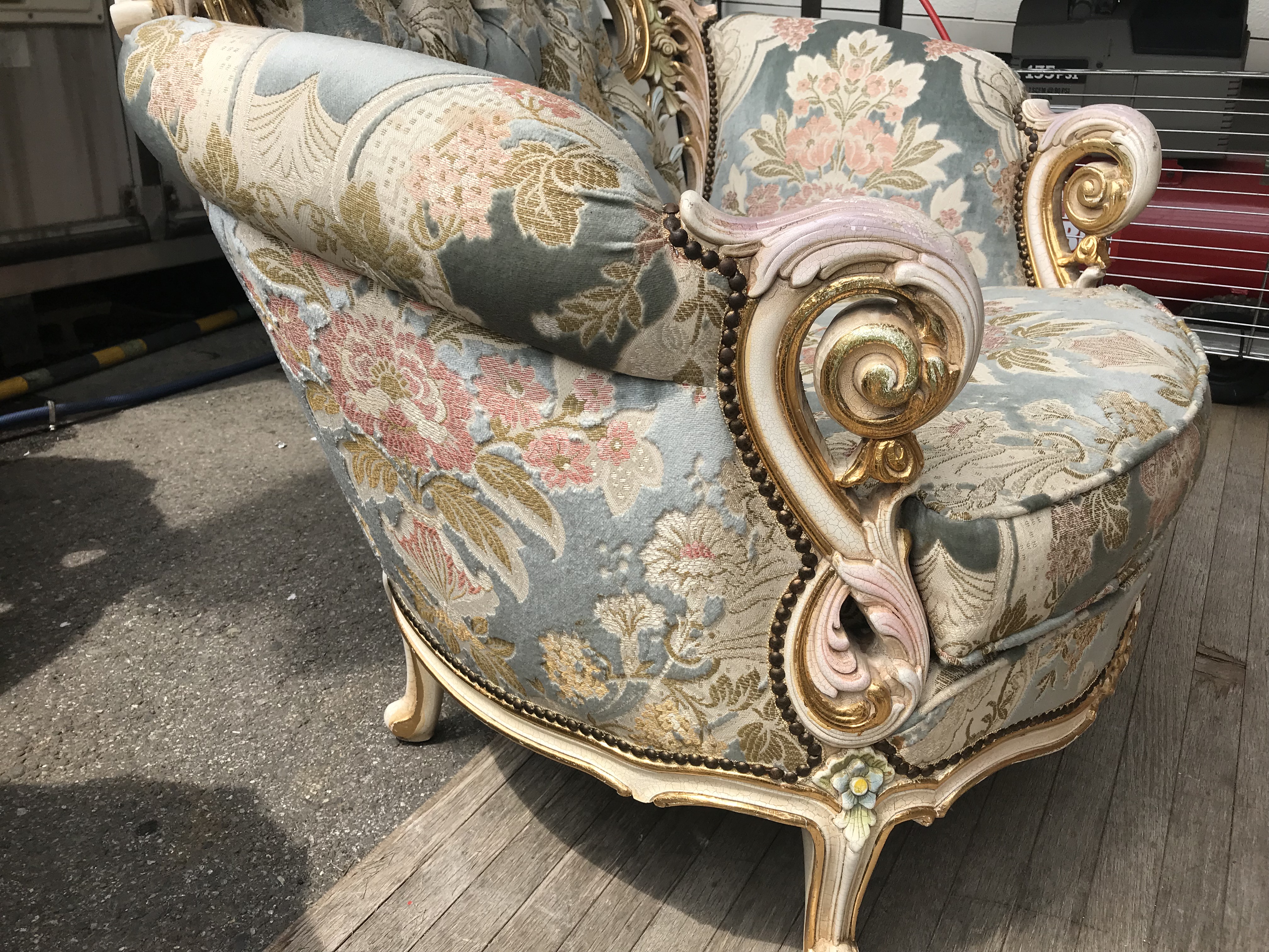 Rio furniture｜ロココ調1人掛ソファ 買取致しました｜愛品館八千代店 