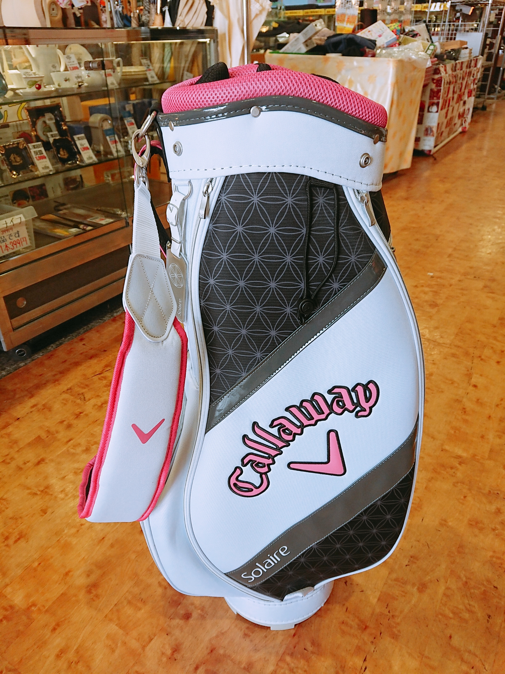 【現行モデル】Callaway Solaire ゴルフバッグ・キャディバッグ キャロウェイ ソレイル レディス クラブセットの試打レビュー 口コミ・評価 ギアスペック｜ギアカタログ｜GDO ゴルフギア情報
