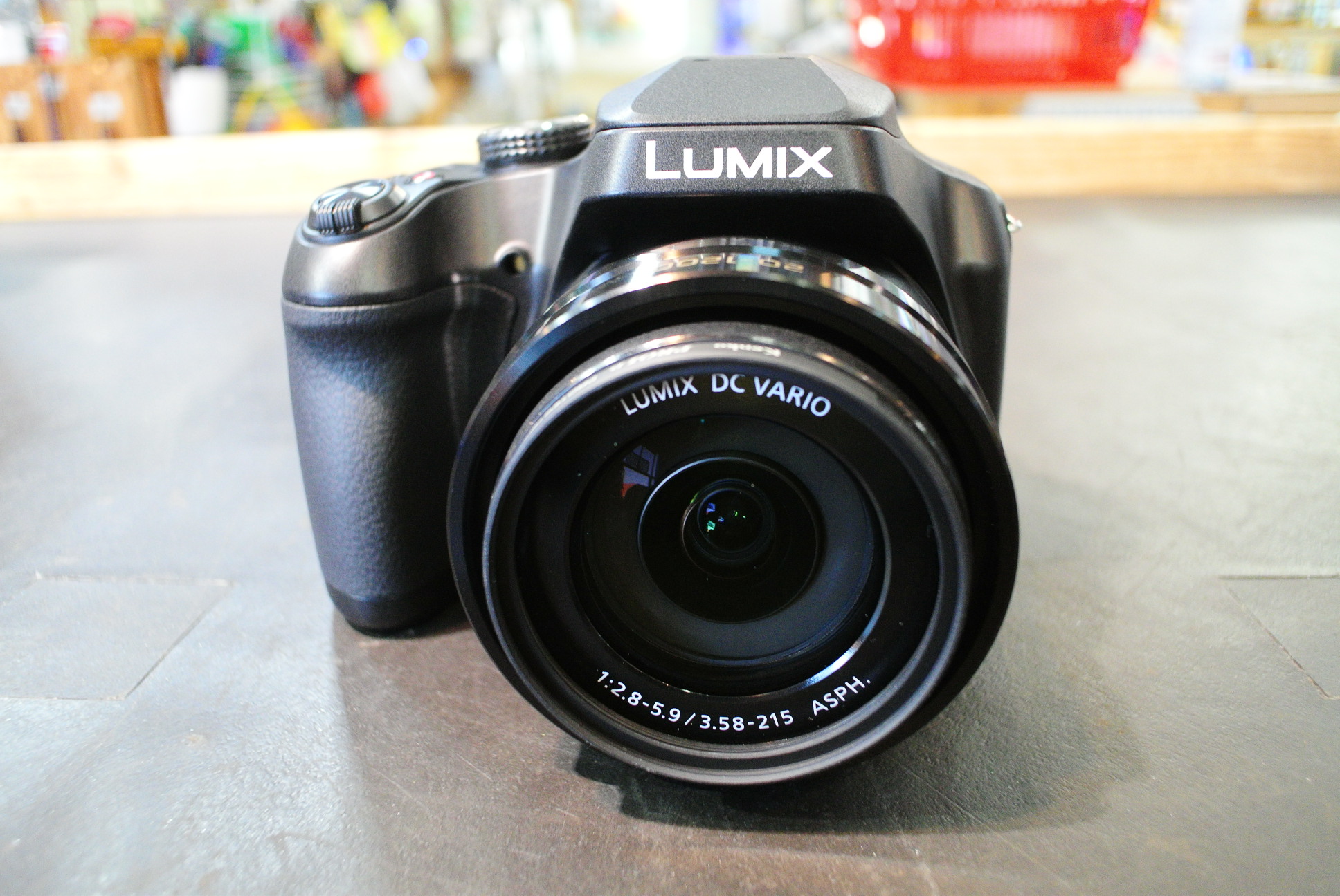 Panasonic ネオ一眼 LUMIX DC-FZ85