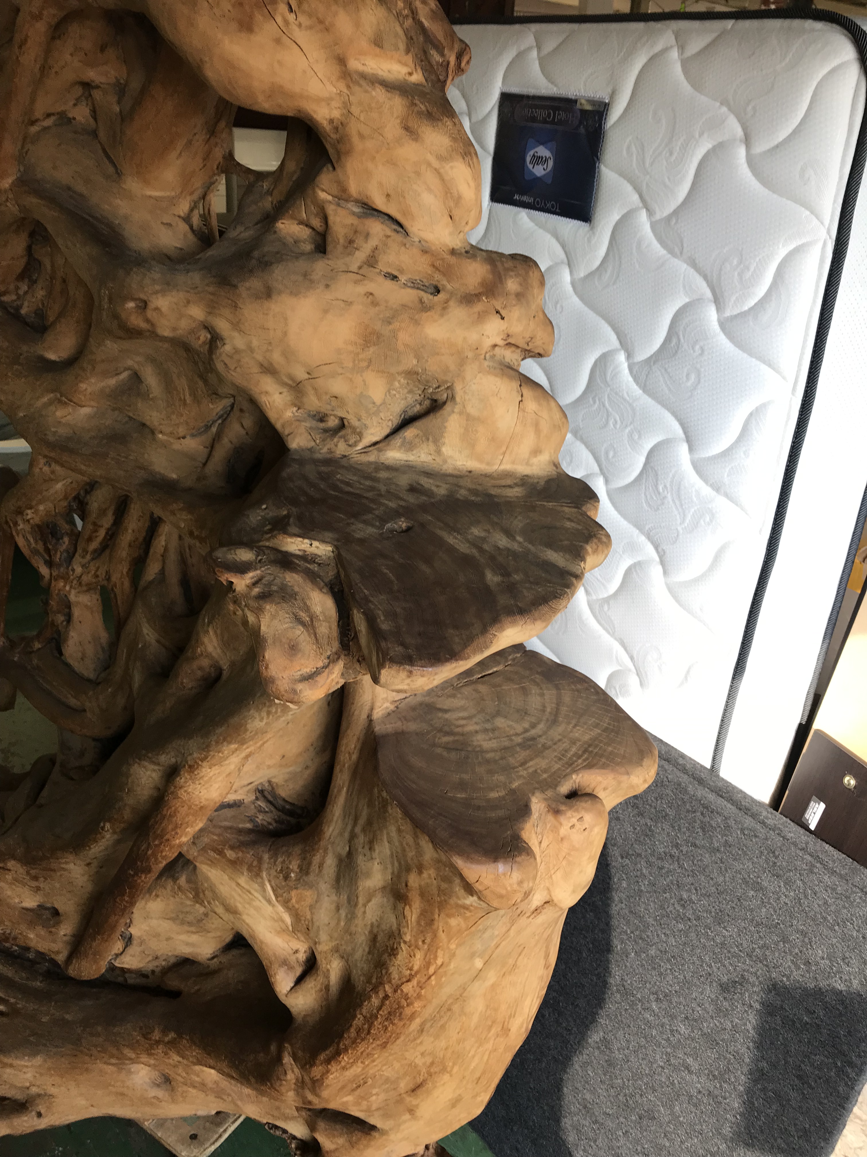愛品館八千代店】特大流木アート衝立