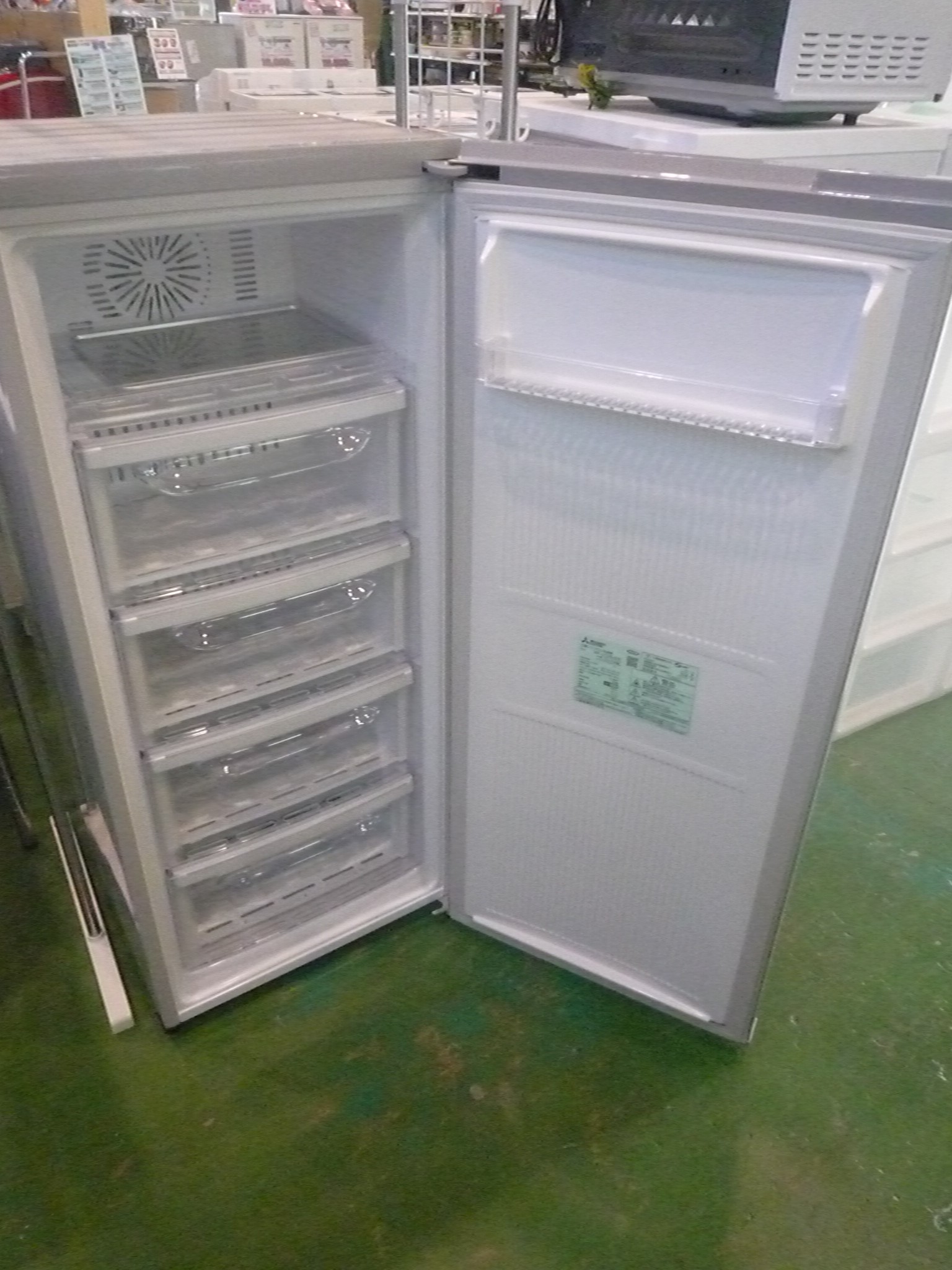 三菱　冷凍庫　MF-U12B  2016年製