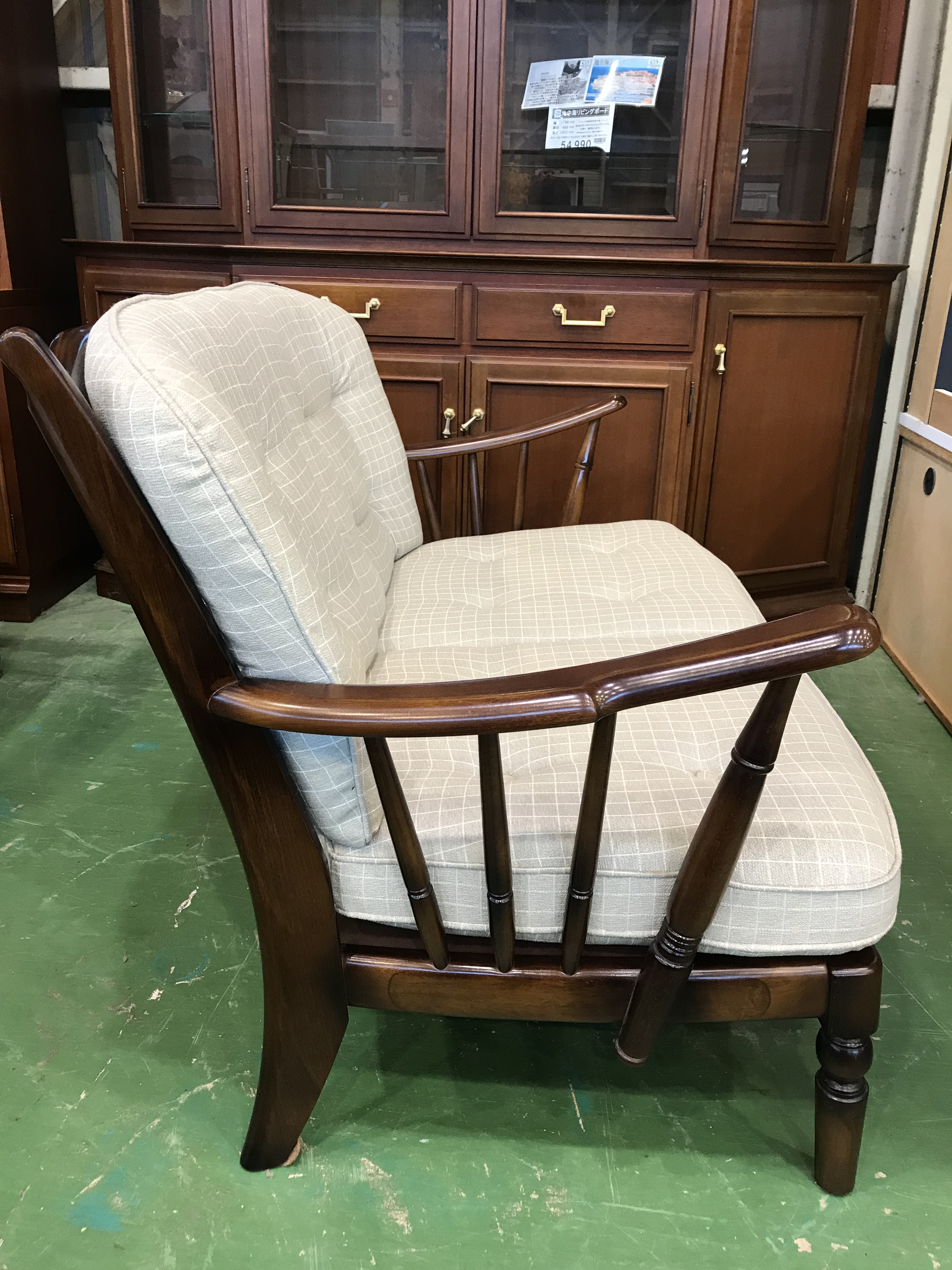 Karimoku カリモク コロニアル 平織布張2人掛椅子買取致しました|愛品 