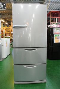 開店祝い AQUA 2014年製　高圧洗浄済み 3ドア冷凍冷蔵庫　272L 冷蔵庫