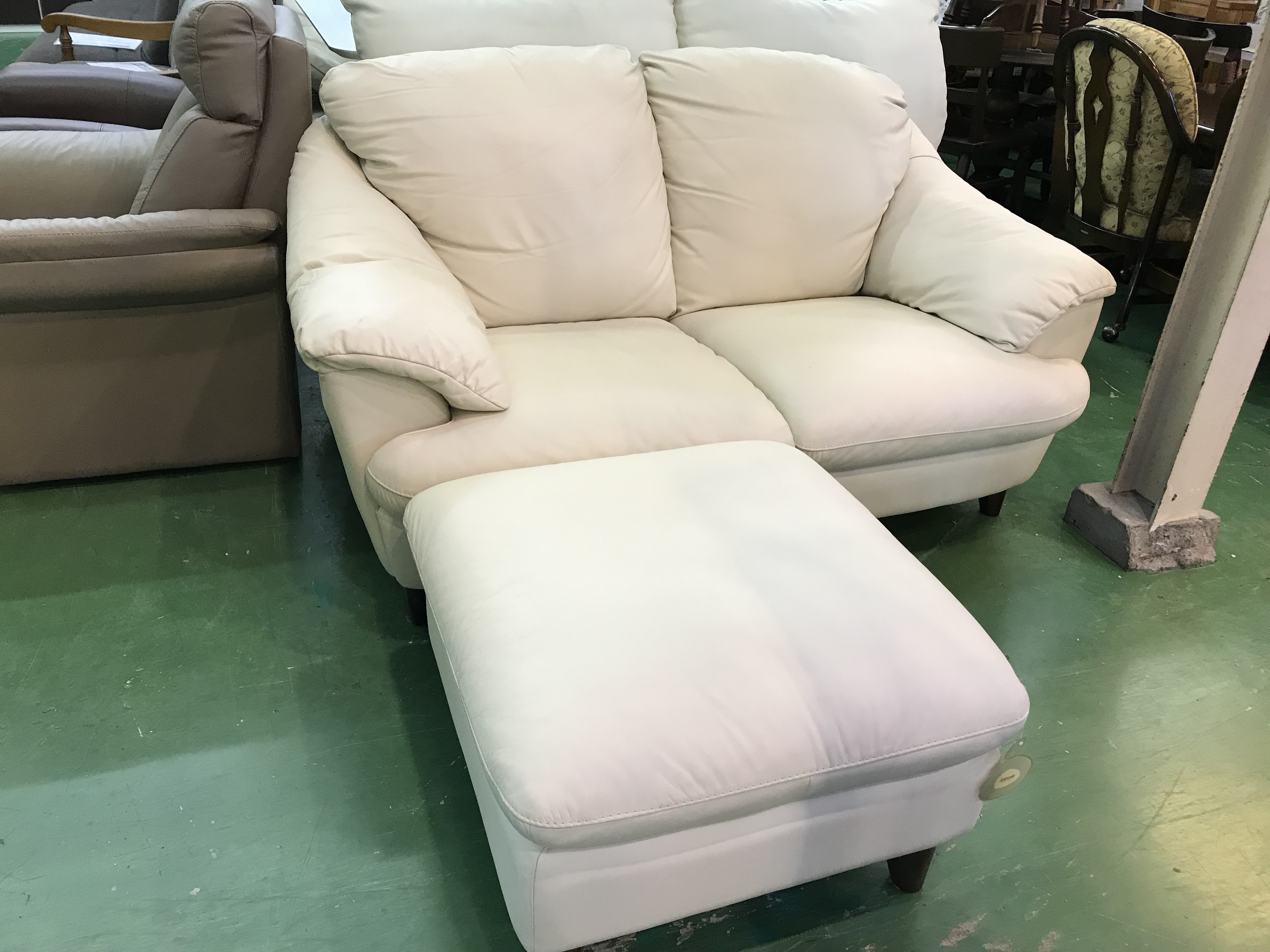 » Italsofa イタルソファ 2人掛総本革ソファ+オットマン入荷!! 家具専門リサイクルショップ愛品館八千代店 リサイクルショップ