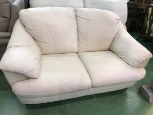 Italsofa2人掛総本革ソファ+オットマン (2)