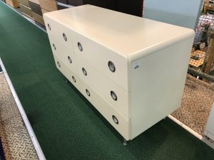 レグナテック脚付3段チェスト (4)