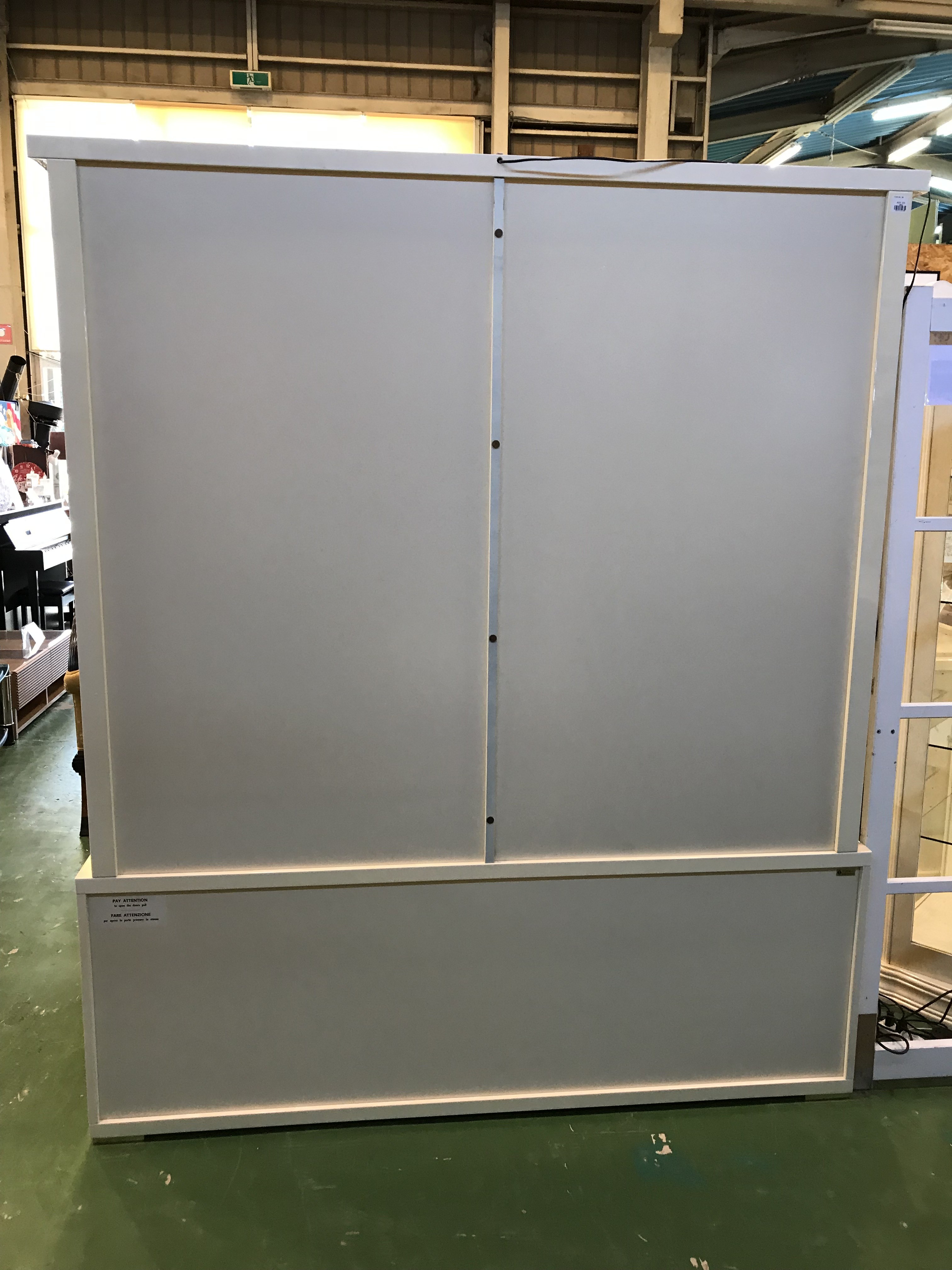 愛品館八千代店】イタリア最高級 TURRI トゥーリ 4枚扉キャビネット 