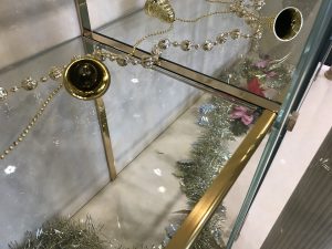 TURRI 4枚扉キャビネット (26)