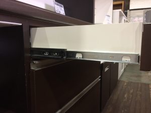 松田家具　スライド扉キッチンボード