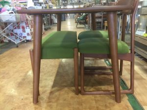 大塚家具　ベンチダイニング4点セット 