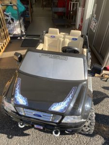 フィッシャープライス パワーホイールブラックフォード 電動自動車