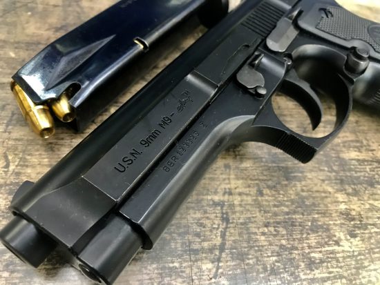 モデルガン　マルシン　U.S.9mm M9 ドルフィンブラックABS