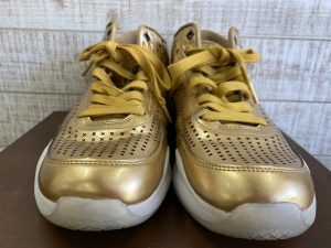 NIKEコービー10ミッド