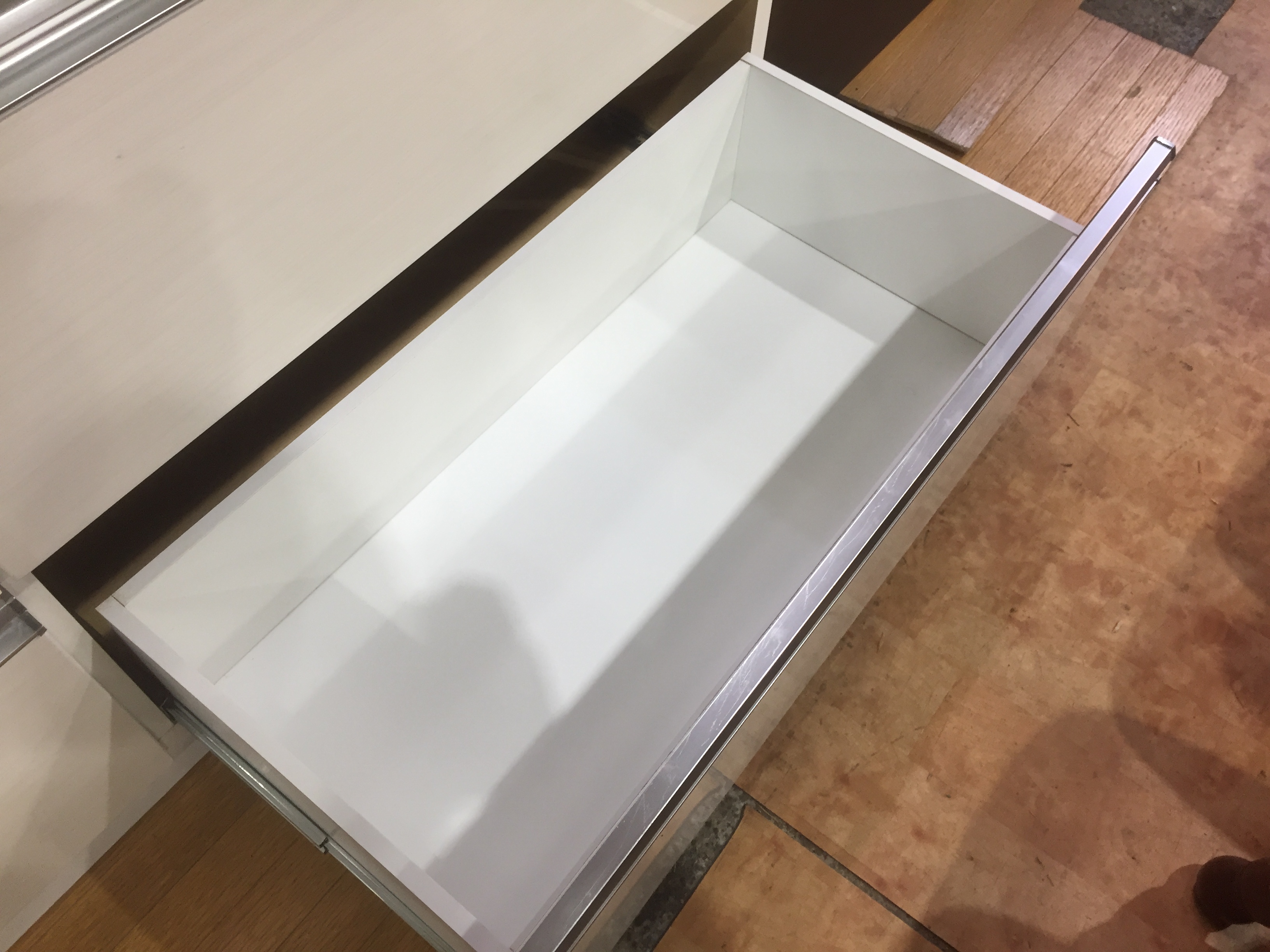 入江木工｜スライド扉キッチンボード ラウール160入荷致しました 