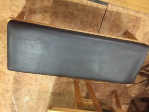 グローリープラン貞苅椅子製作所　ベンチダイニング4点セット