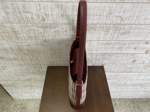 BURBERRYﾜﾝｼｮﾙﾀﾞｰﾊﾞｯｸﾞ