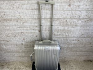 高級スーツケースの代名詞RIMOWAルフトハンザ航空コラボスーツケース