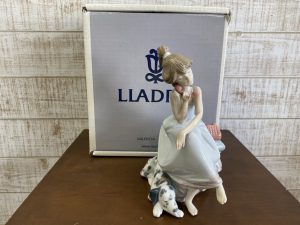 リヤドロ大事な電話