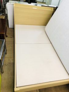 ニトリセミダブルベッド③