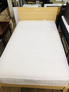ニトリセミダブルベッド⑤