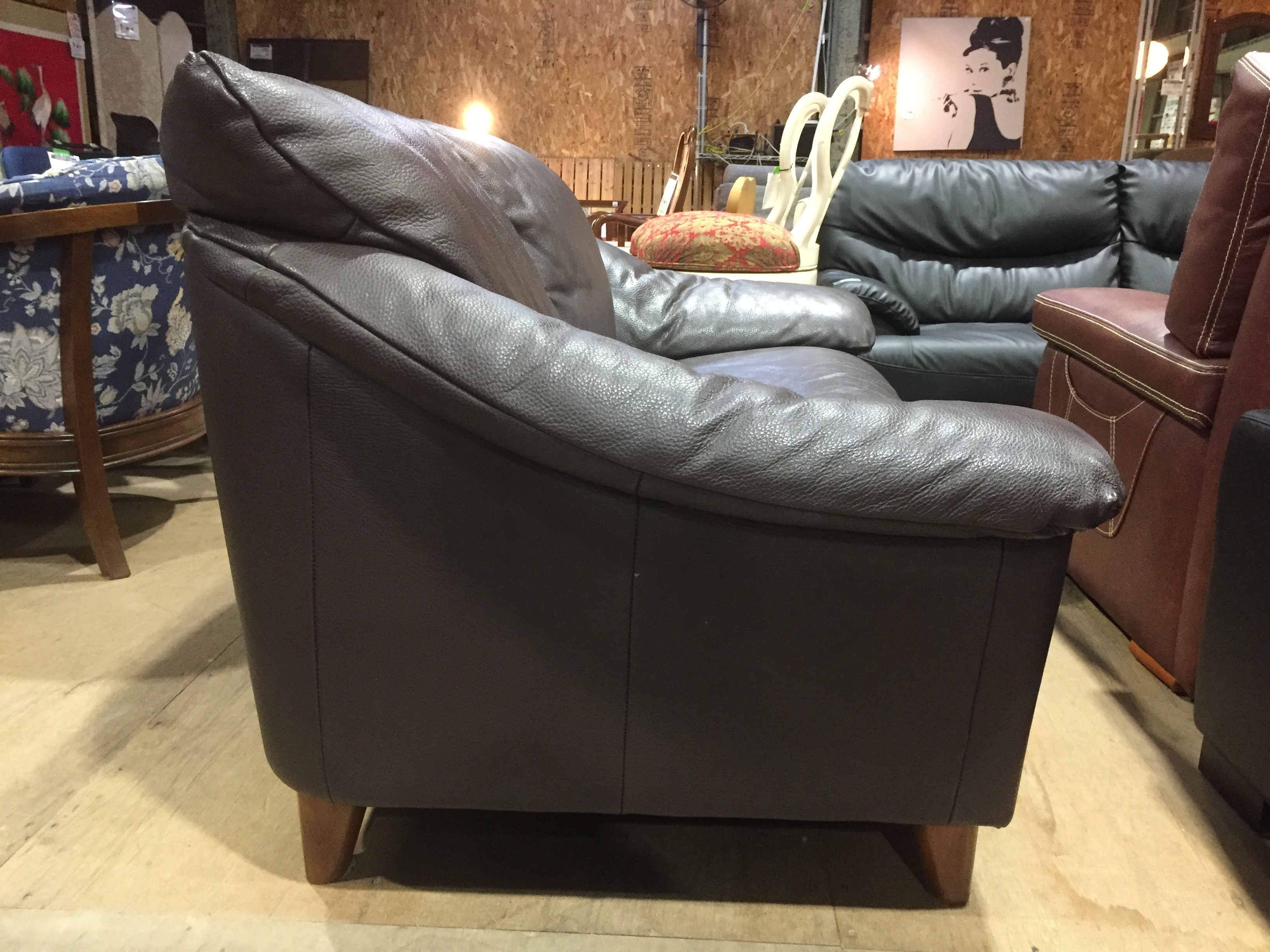 Italsofa｜総本革2人掛けソファ入荷しました！愛品館市原店  