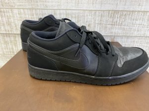 エアジョーダン1ロー　トリプルブラック