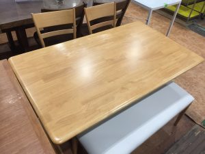 ベンチダイニング4点セット