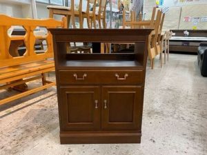 愛品館江戸川店電話台①