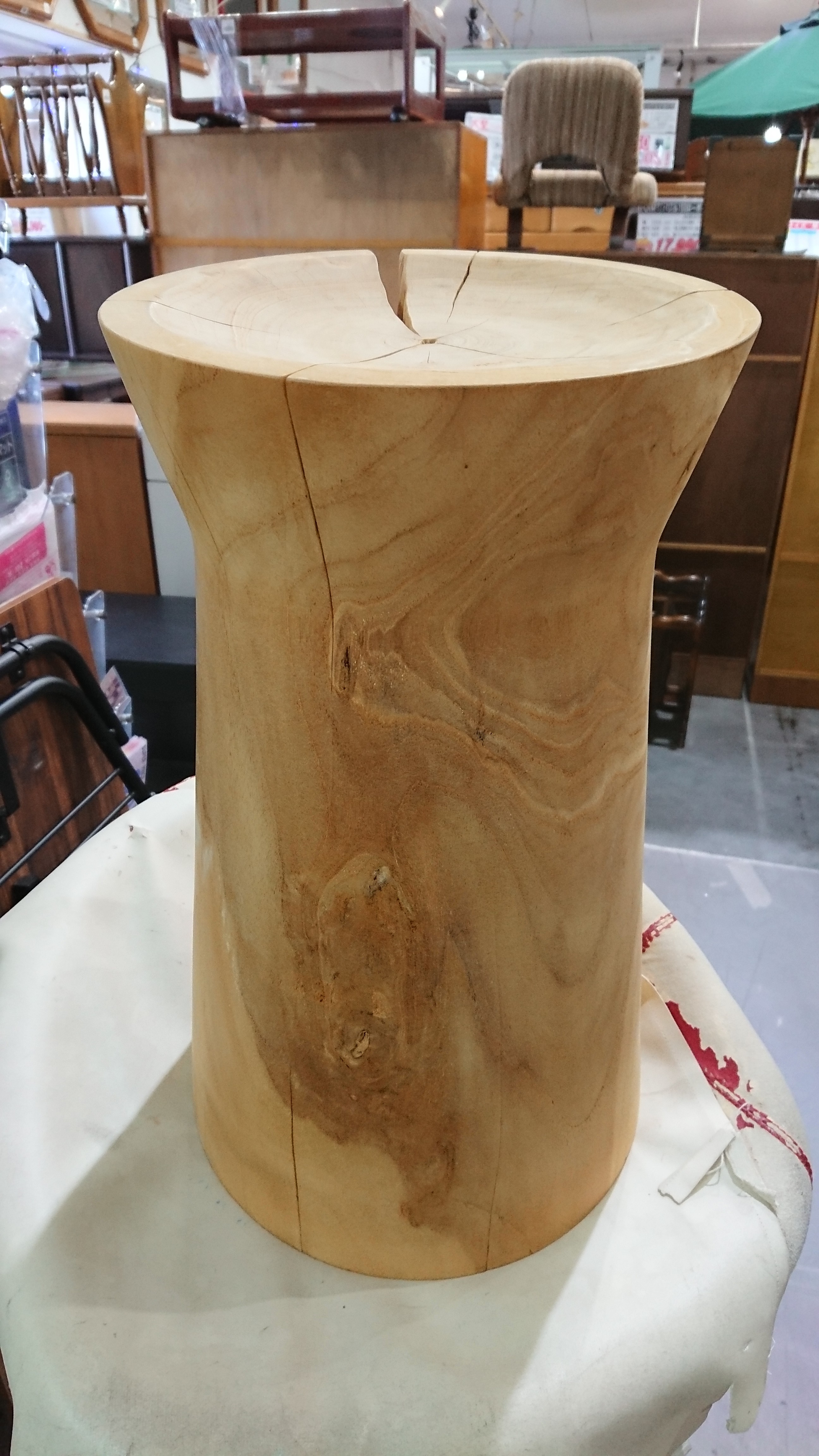 関家具 ST LOLO A Lサイズ スツール サイドテーブル 展示品 中古 オンリーワン チーク 樹齢 – Restyle