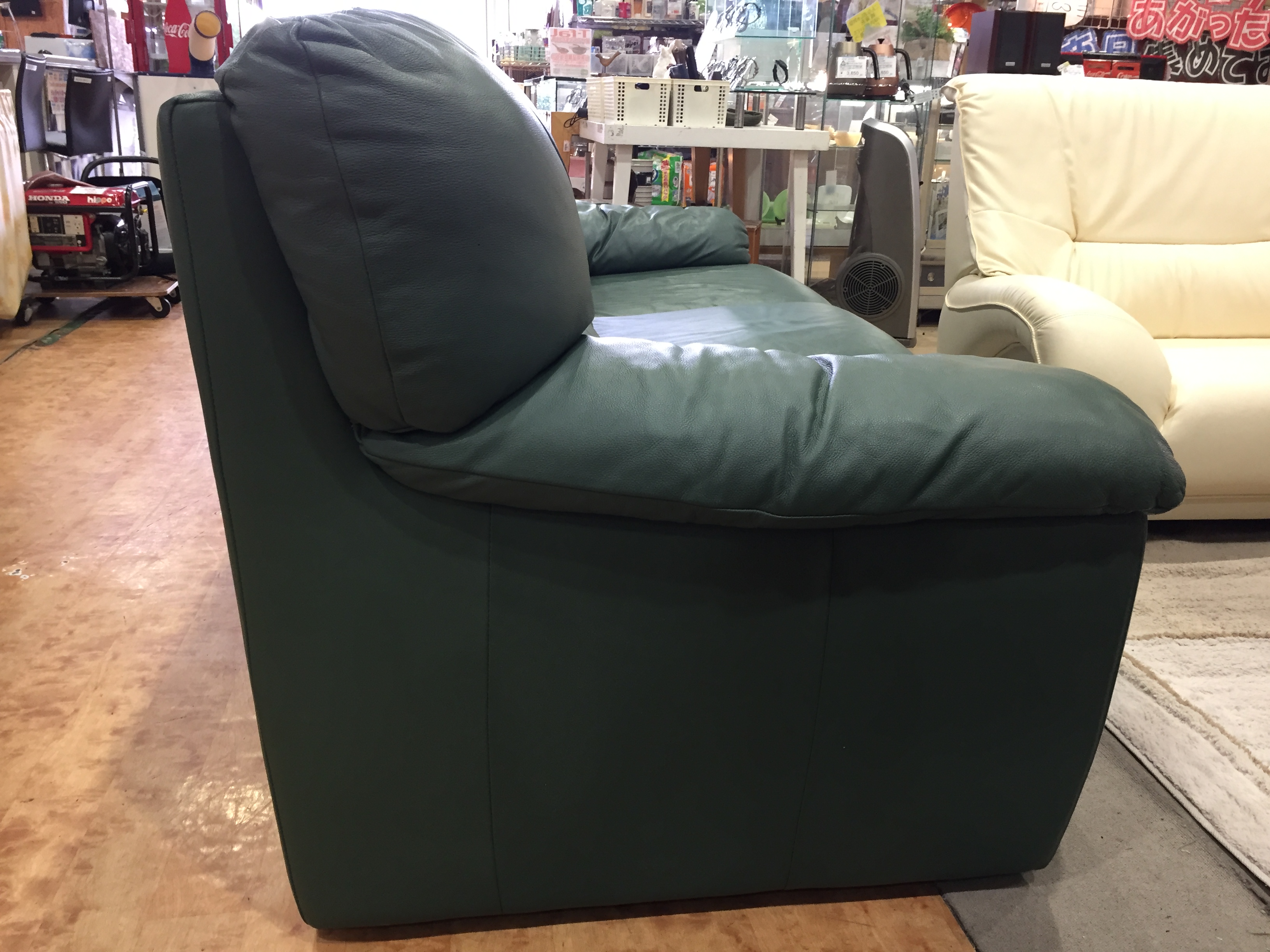 NICOLETTI（ニコレッティ）3人掛けソファ入荷しました！ | リサイクル 