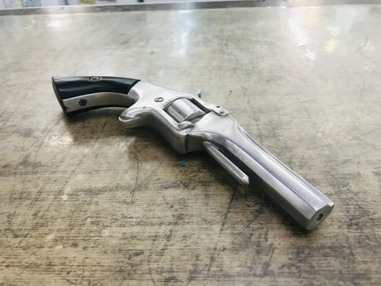 アドベン 坂本龍馬 S&W Model2 アルミ文鎮 買取致しました｜愛品館千葉店