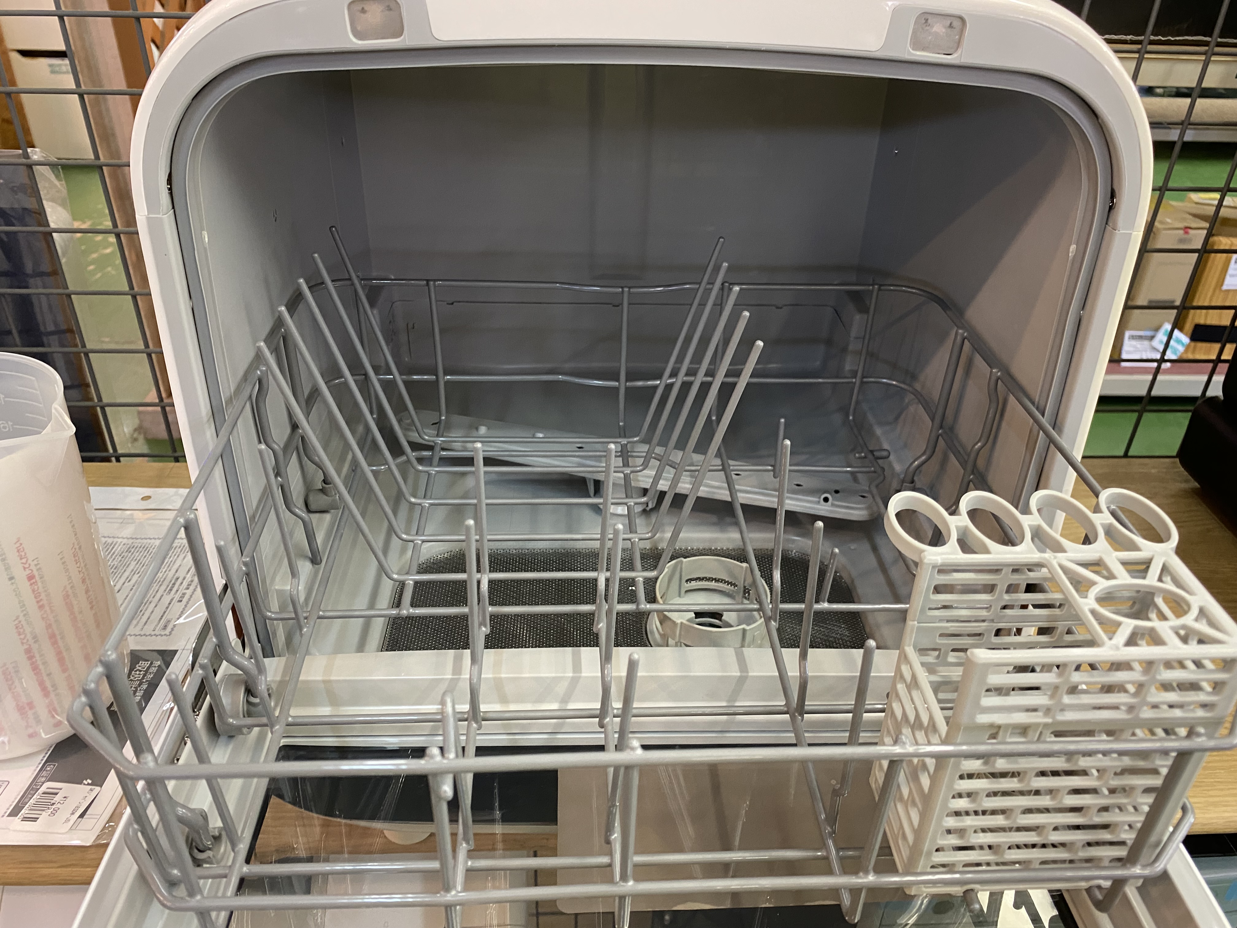 SKジャパン2018年製食器洗い乾燥機SDW-J5L買取致しました。愛品館