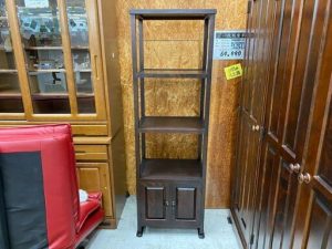 愛品館江戸川店北海道民芸家具飾棚