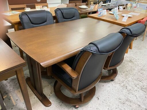 家具買取】回転チェア式ダイニングテーブル5点セット買取致しました  