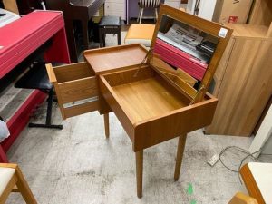 ウニコテーブルドレッサー