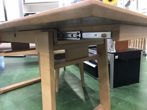 シギヤマ家具の伸長式リビングダイニングセットジャスト買取致しました  