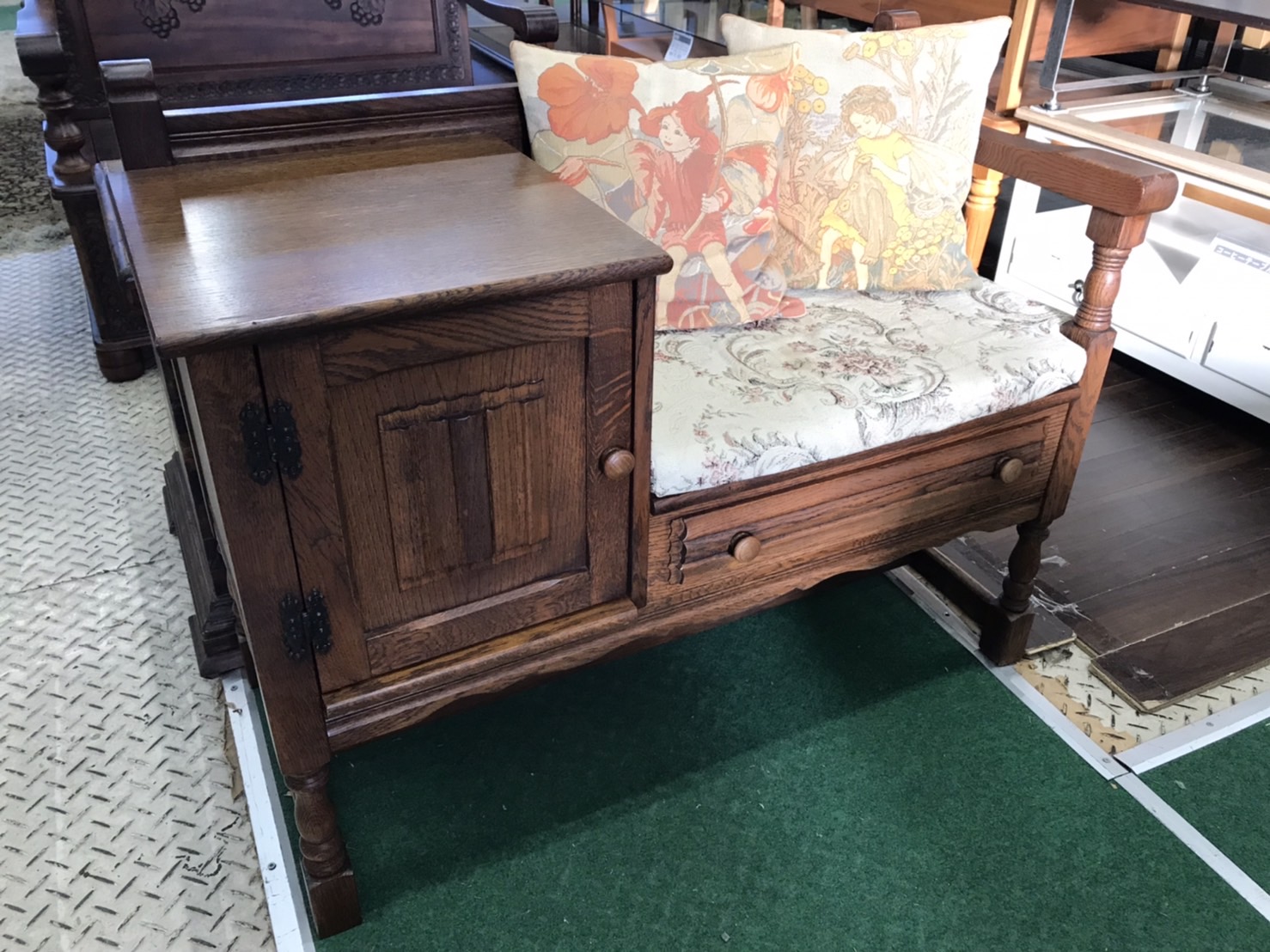 オールドチャームのテレフォンベンチ(イギリスアンティーク)買取致し  