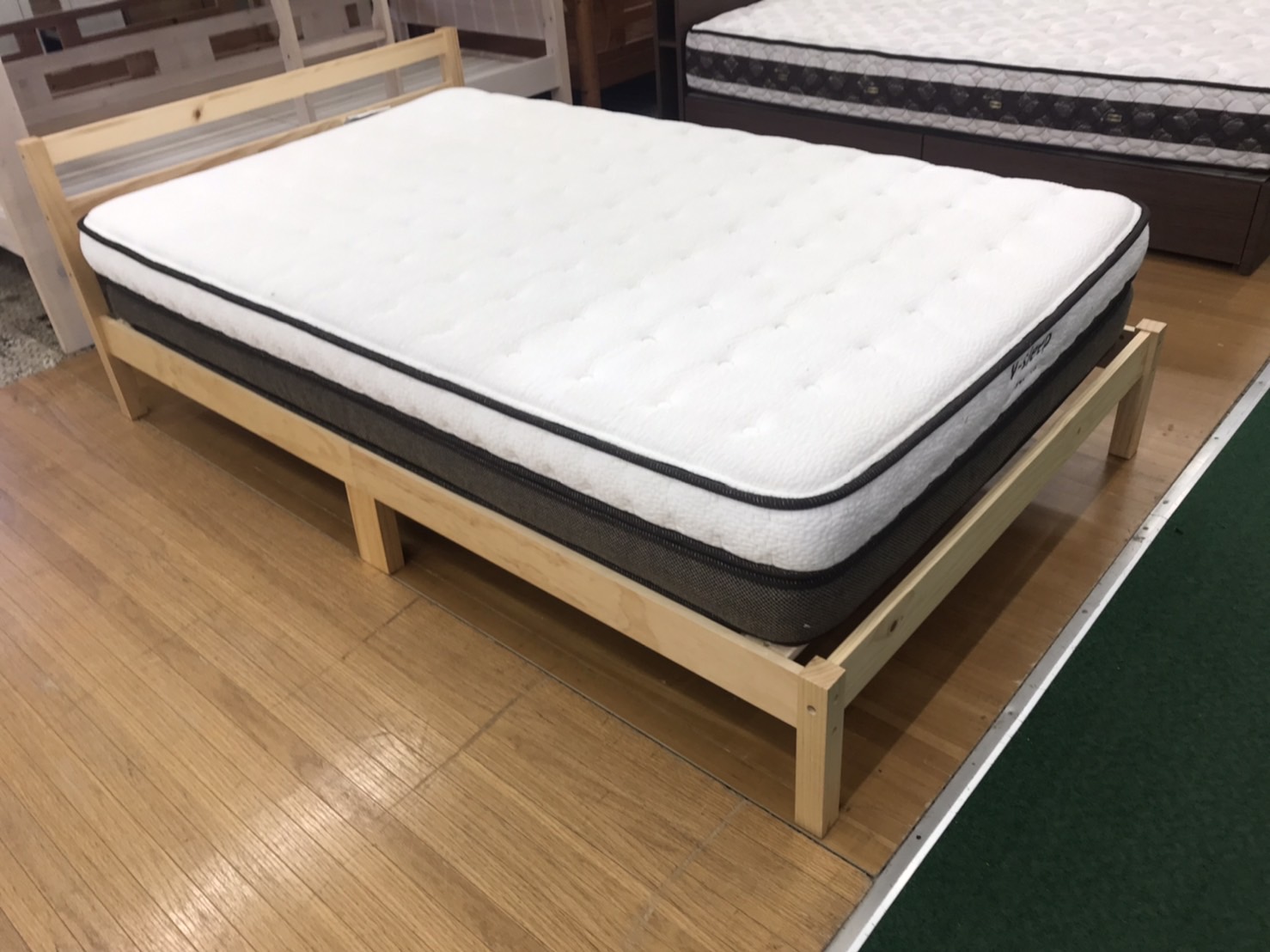 ニトリのセミダブルベッド(Nスリープハード)買取致しました。愛品館 